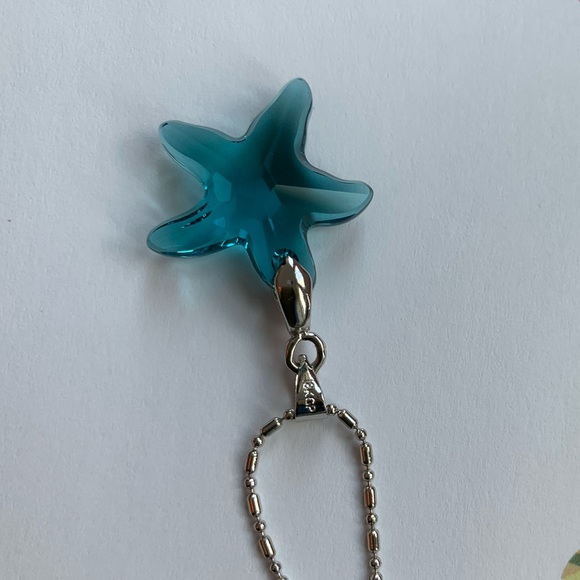 *2/$40* Swarovski Elements Starfish Pendant - Picture 3 of 4